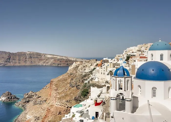 Oia Cave Loft